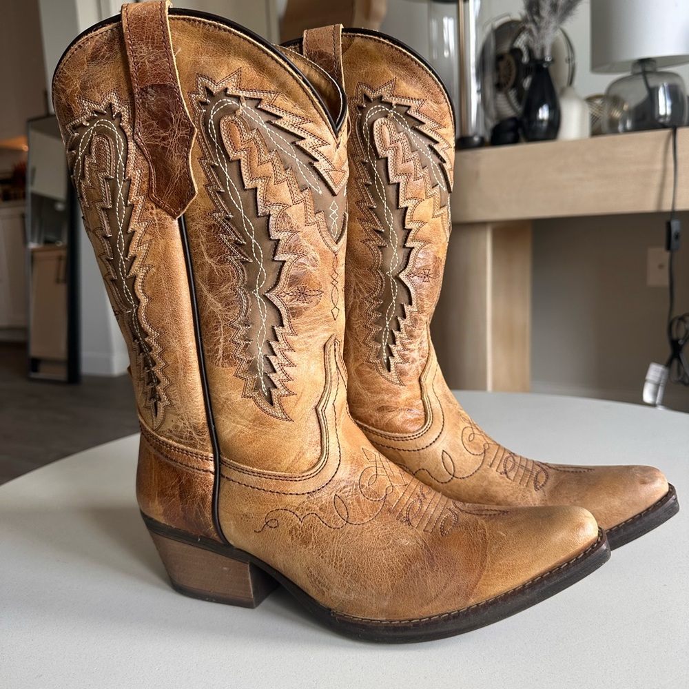Tan Western Cowboy Boots
